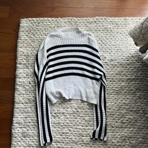 garage sweater size XS